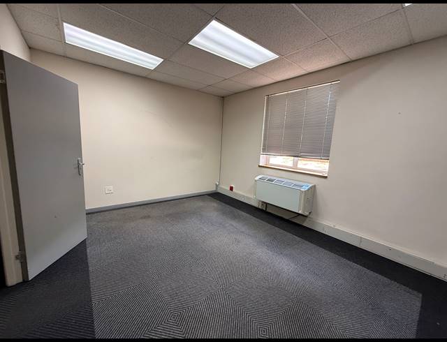 313M² OFFICE TO LET IN RIVIERA